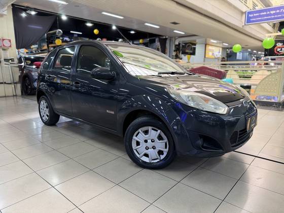 FORD FIESTA 1.6 MPI CLASS HATCH 8V FLEX 4P MANUAL FORD FIESTA 1.6 MPI CLASS HATCH 8V FLEX 4P MANUAL